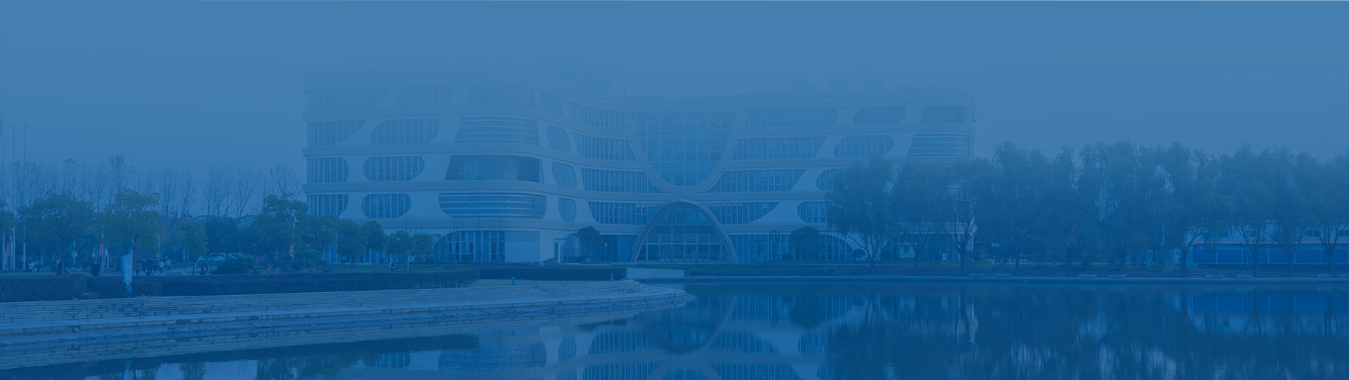 上经贸校园.jpg 上经贸校园.jpg